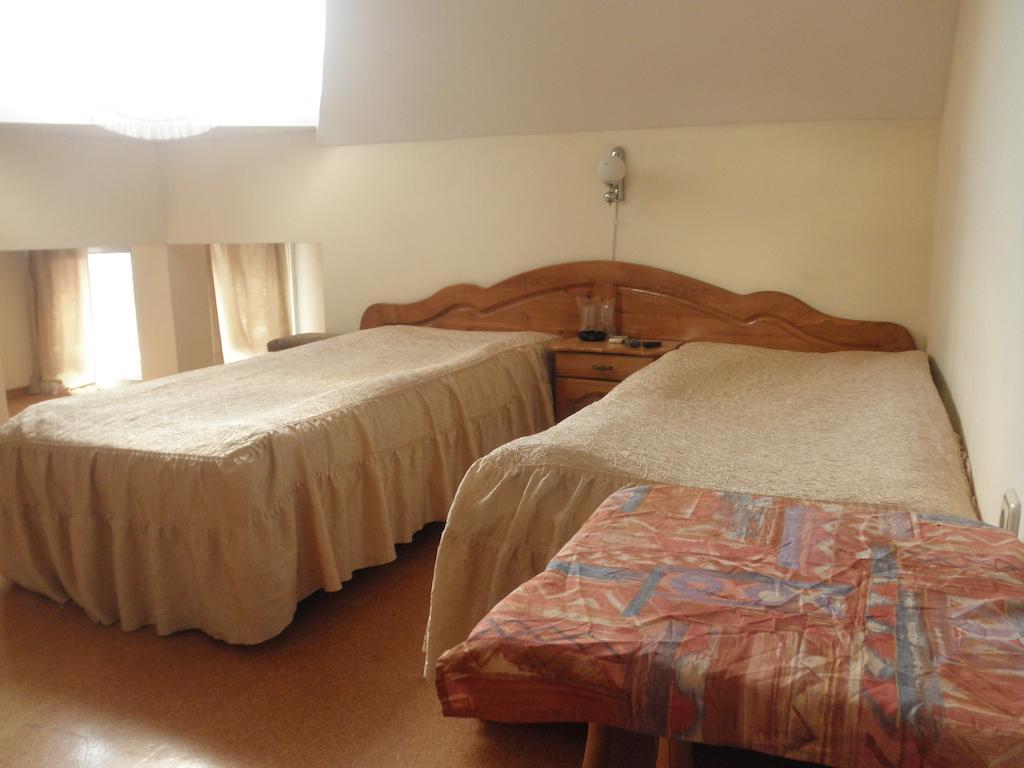 Hotel Atlantic Sliven Quarto foto